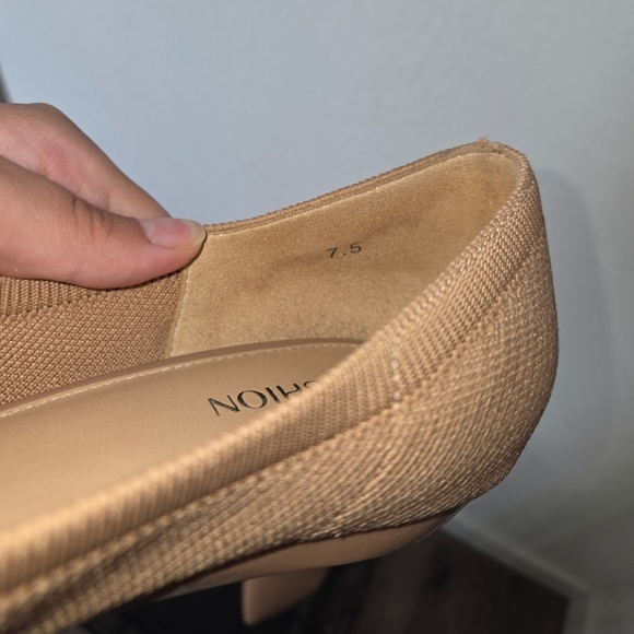 Pashion Footwear Pumps - Picture 2 of 3